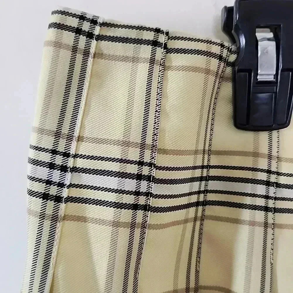Plaid School girl  plus size mini skirt. Size XXL - Picture 8 of 8